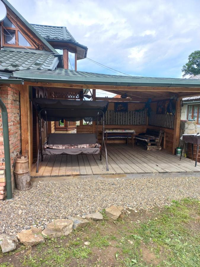 Садиба Федорчуків Гірська Хатина Sheshory Exterior photo