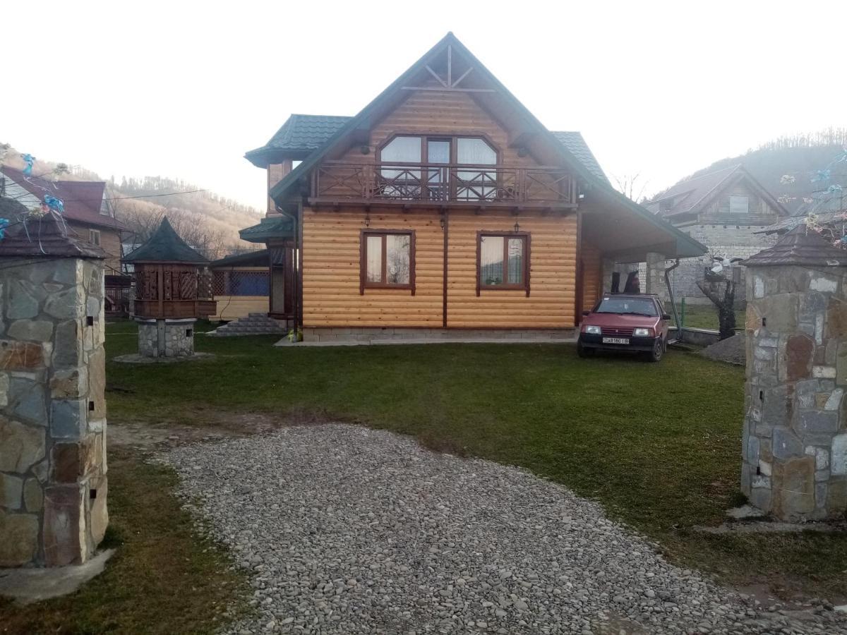 Садиба Федорчуків Гірська Хатина Sheshory Exterior photo