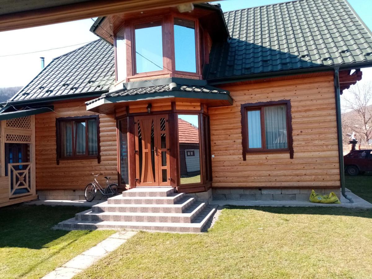 Садиба Федорчуків Гірська Хатина Sheshory Exterior photo