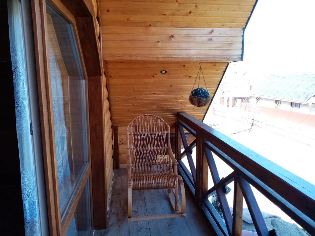 Садиба Федорчуків Гірська Хатина Sheshory Exterior photo